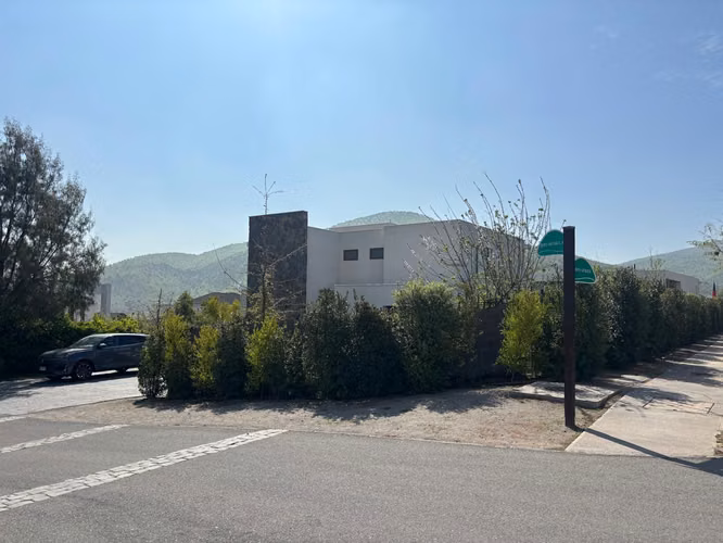 VENTA HERMOSA CASA EN PIEDRA ROJA, 4 HA 5BA - Imagen 30