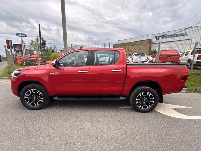 TOYOTA SRV 2023 - Imagen 4