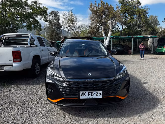 Auto Dongfeng Aeolus Y3 Año 2026