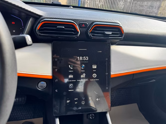 Auto Dongfeng Aeolus Y3 Año 2026