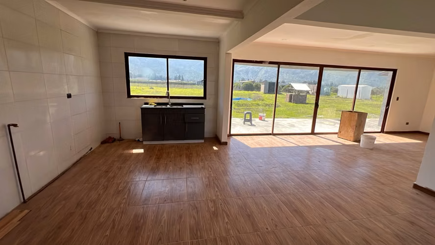 CASA DE 5 DORMITORIOS, PISCINA Y 5.000 M² – PADRE HURTADO - Imagen 5
