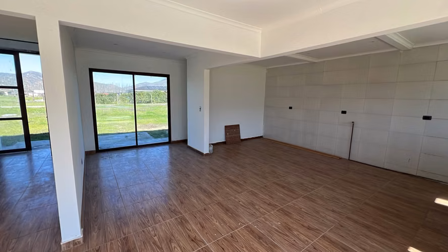 CASA DE 5 DORMITORIOS, PISCINA Y 5.000 M² – PADRE HURTADO - Imagen 6