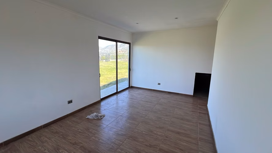 CASA DE 5 DORMITORIOS, PISCINA Y 5.000 M² – PADRE HURTADO - Imagen 12