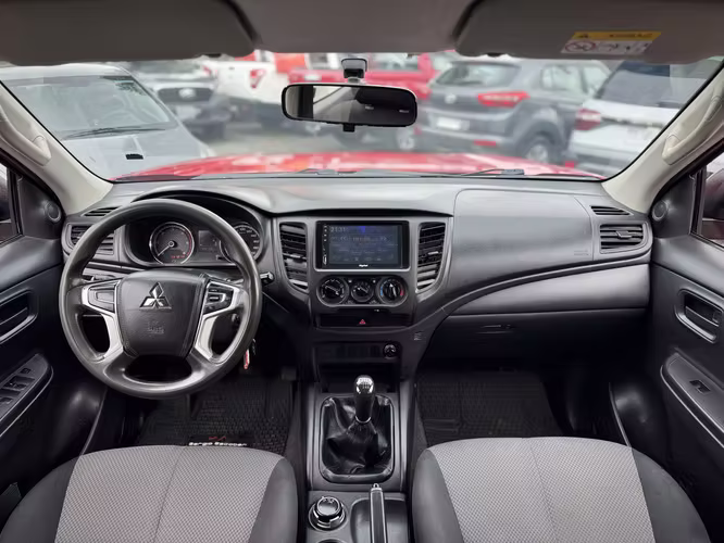 MITSUBISHI L200 KATANA 4X4 2023 - Imagen 15