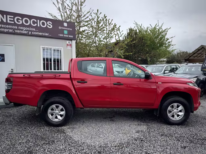 MITSUBISHI L200 KATANA 4X4 2023 - Imagen 3