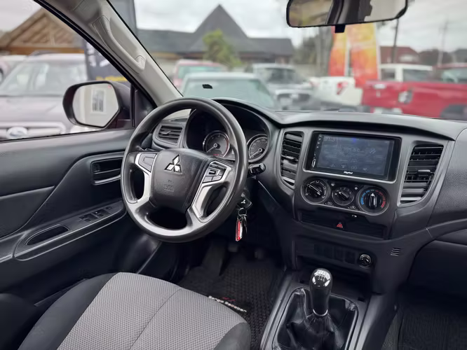 MITSUBISHI L200 KATANA 4X4 2023 - Imagen 13