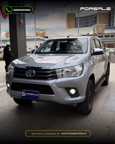 Toyota Hilux SR 2.4 Diésel 4x2 MT 2021 