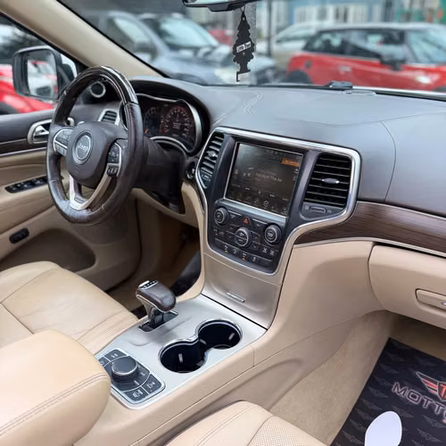JEEP GRAND CHEROKEE OVERLAND 5.7 V8 - Imagen 12