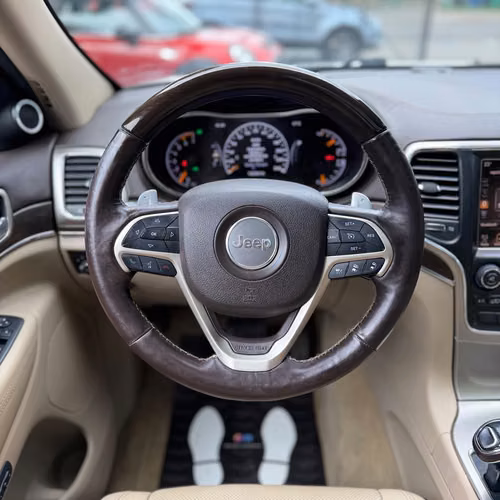 JEEP GRAND CHEROKEE OVERLAND 5.7 V8 - Imagen 10