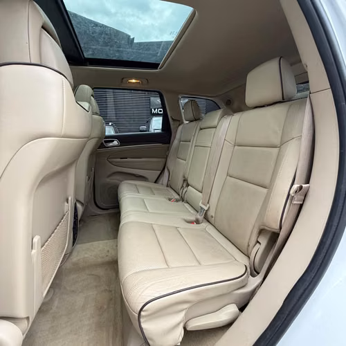 JEEP GRAND CHEROKEE OVERLAND 5.7 V8 - Imagen 16