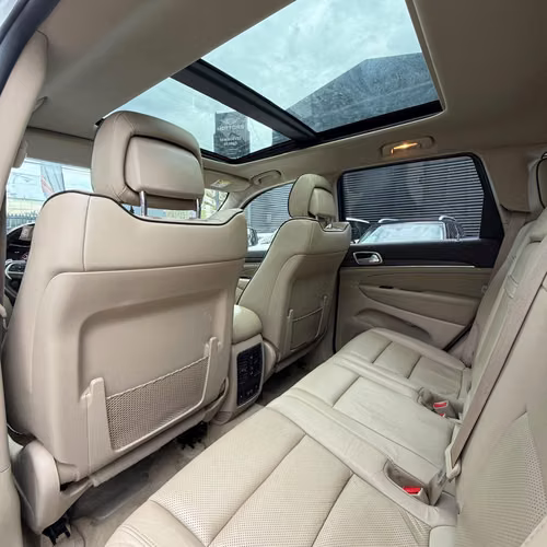 JEEP GRAND CHEROKEE OVERLAND 5.7 V8 - Imagen 14