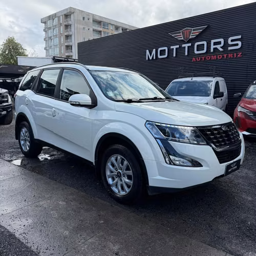 MAHINDRA XUV500 - Imagen 6