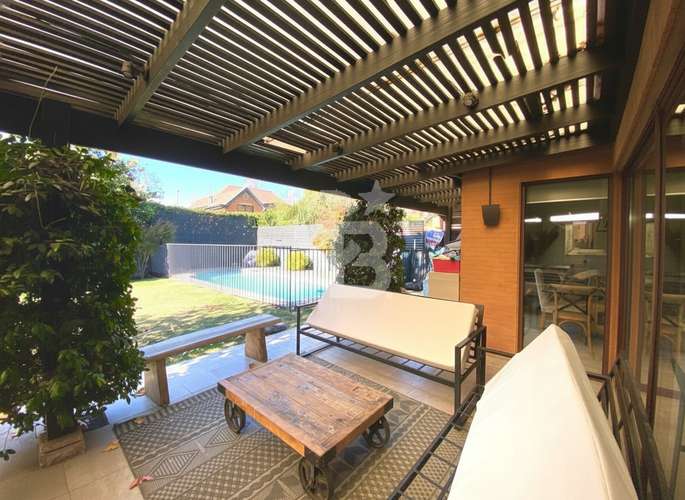 Preciosa Casa Condominio Los Castaños - Imagen 3
