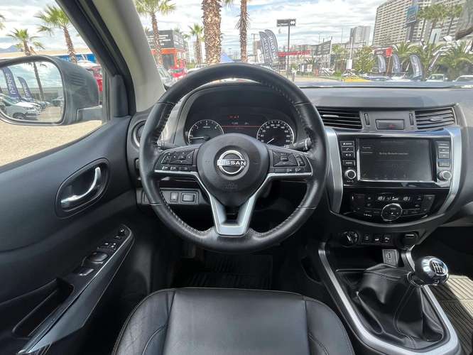 Nissan Navara 2.3D PLATINUM DIESEL 4X4 DOB.CAB. MT 4P 2023 - Imagen 14