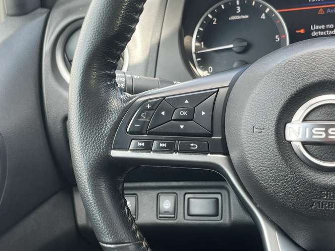 Nissan Navara 2.3D PLATINUM DIESEL 4X4 DOB.CAB. MT 4P 2023 - Imagen 16