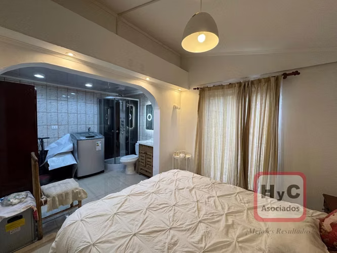 Amplia Casa 3D+1B+1E + Depto. Interior - Sector Residencial - Imagen 16