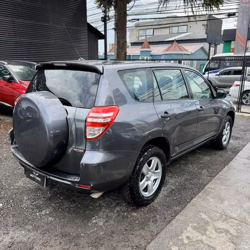 TOYOTA RAV 4 4X2 2013 - Imagen 4