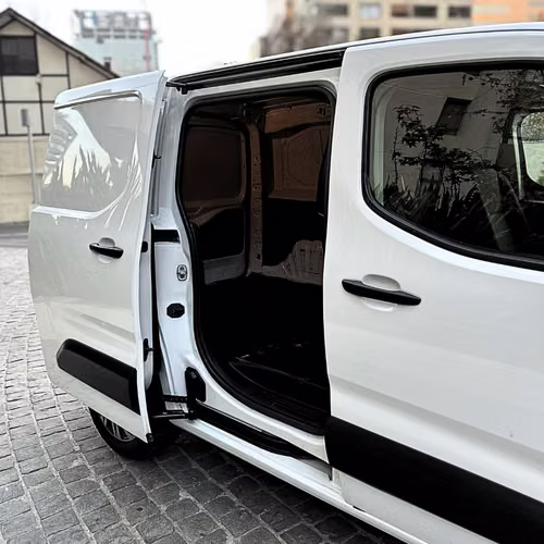 Opel Combo HDI 92 L1 1.6 (2022) - Imagen 6