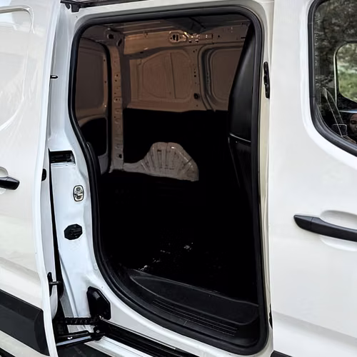 Opel Combo HDI 92 L1 1.6 (2022) - Imagen 5
