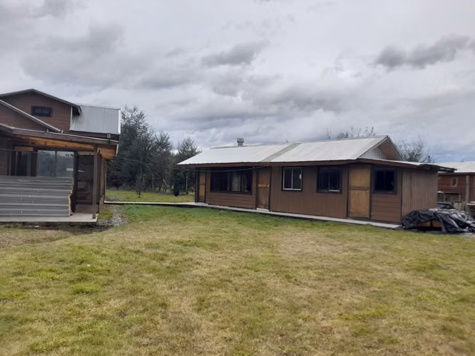 VENTA DE PARCELA CON CASA - Imagen 11