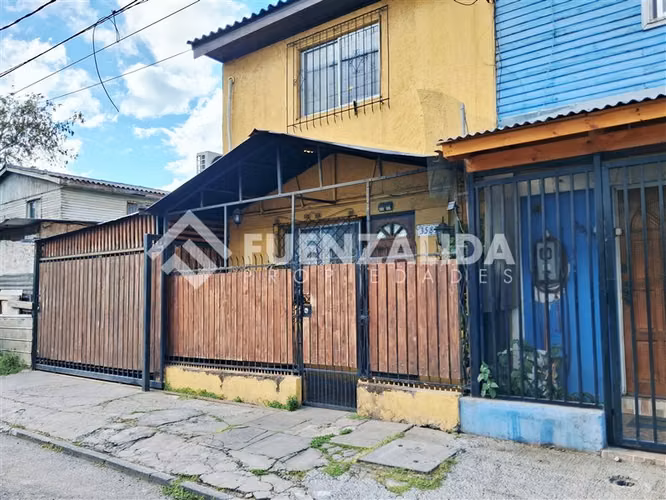 Casa de 3 dormitorios y 2 baños en Pedro Aguirre Cerda