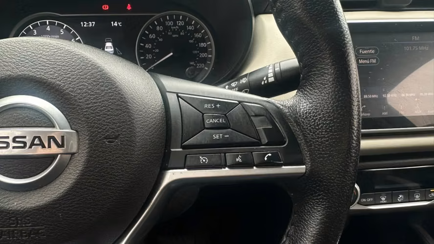 NISSAN VERSA 1.6 SENSE AUT (2021) - Imagen 15