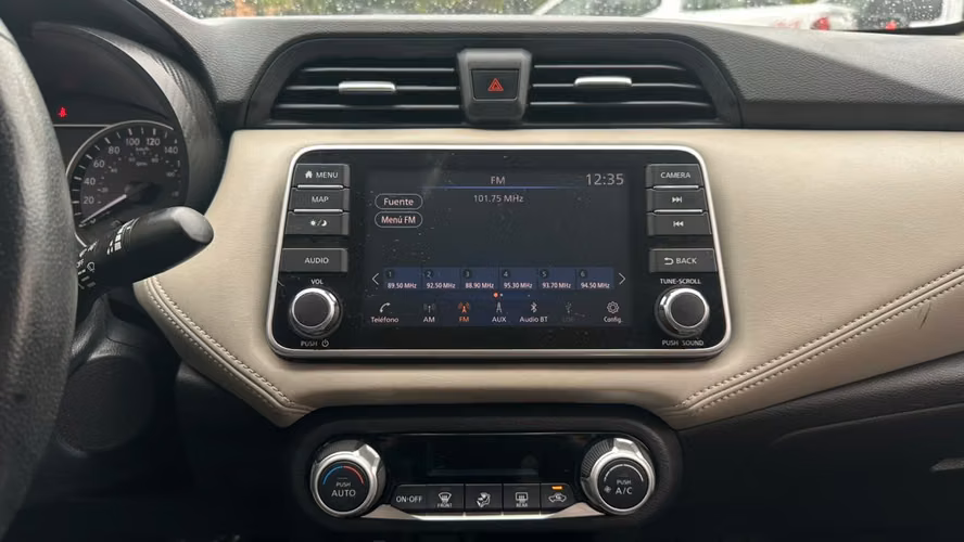 NISSAN VERSA 1.6 SENSE AUT (2021) - Imagen 10