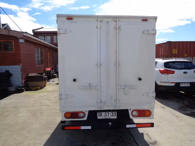 hyundai porter año 2011 cabina y media con caja de frio - Imagen 5