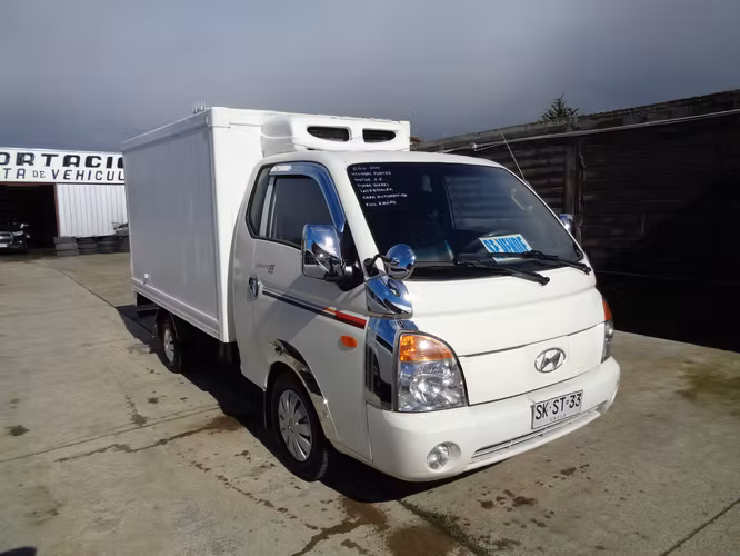 hyundai porter año 2011 cabina y media con caja de frio - Imagen 14