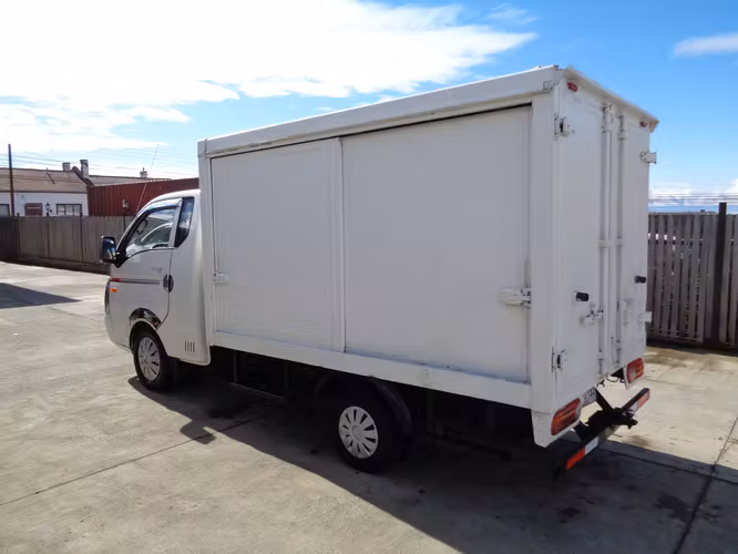 hyundai porter año 2011 cabina y media con caja de frio - Imagen 4