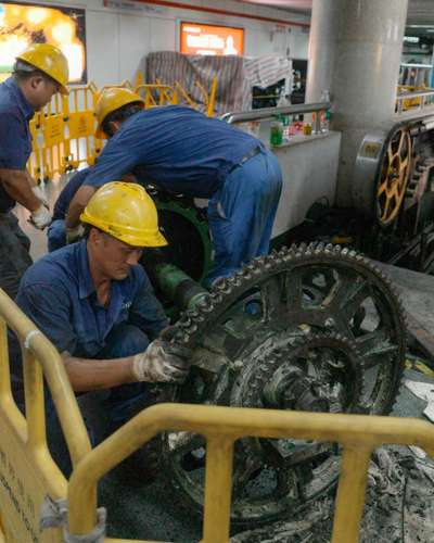 Tecnico mecánico montajista industrial