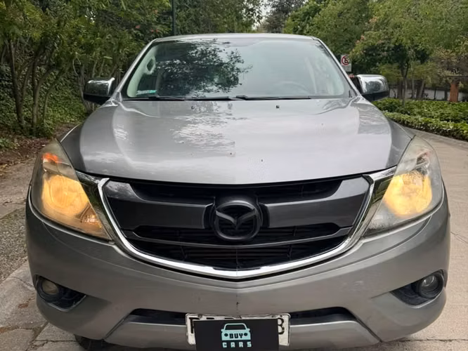 MAZDA Bt-50 2.2 SDX DCAB DIESEL 4X4 6MT 2020 (perdida asimi) - Imagen 4