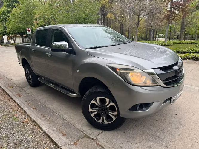 MAZDA Bt-50 2.2 SDX DCAB DIESEL 4X4 6MT 2020 (perdida asimi)
