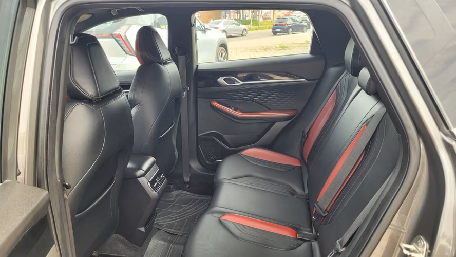 Geely COOLRAY 4X2 1.5 FULL AUT. 1.5 • 4x2 • Automática • 2025
