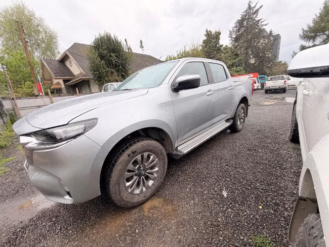 MAZDA BT50 - Imagen 4