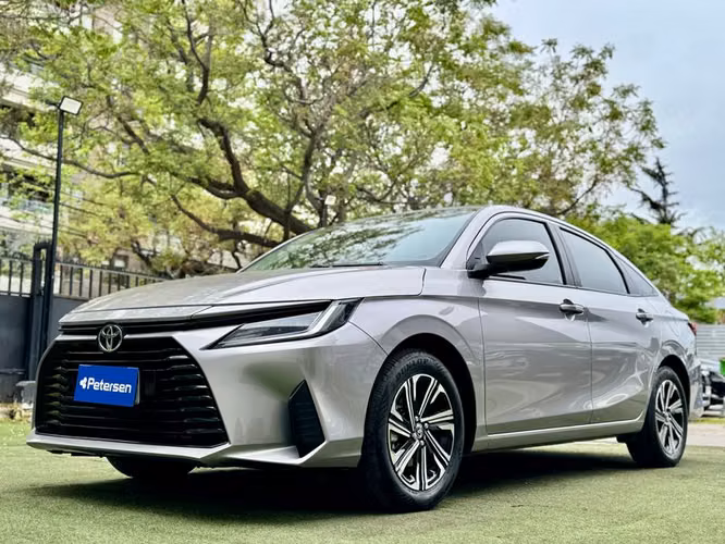 TOYOTA YARIS E MT - 2025 | 4888 - Imagen 3