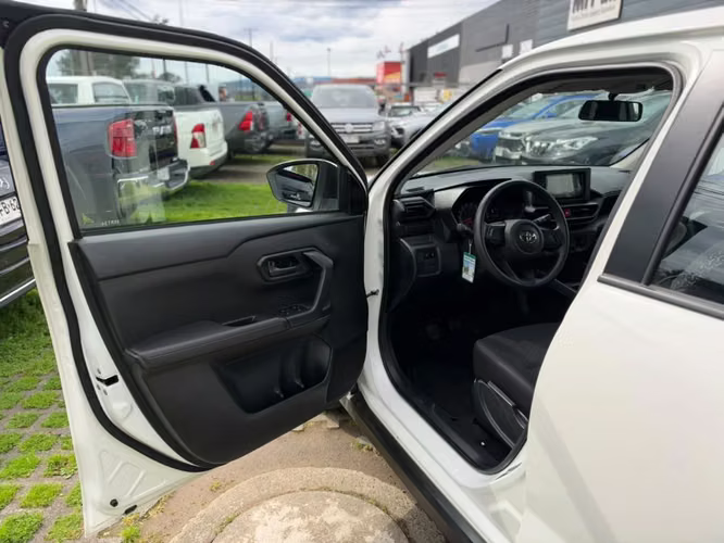 Toyota Raize 1.2 MT 5P 2025 - Imagen 9