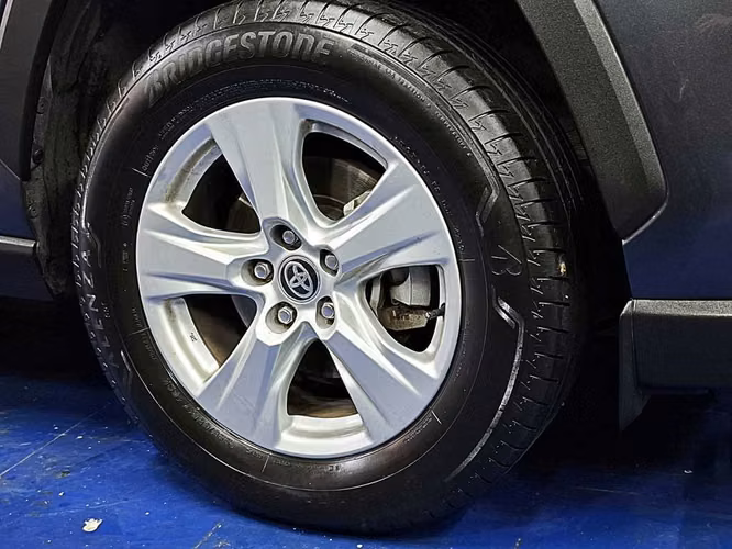 TOYOTA RAV4 2020 - Imagen 8