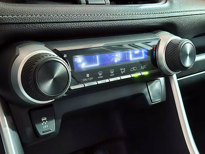 TOYOTA RAV4 2020 - Imagen 20