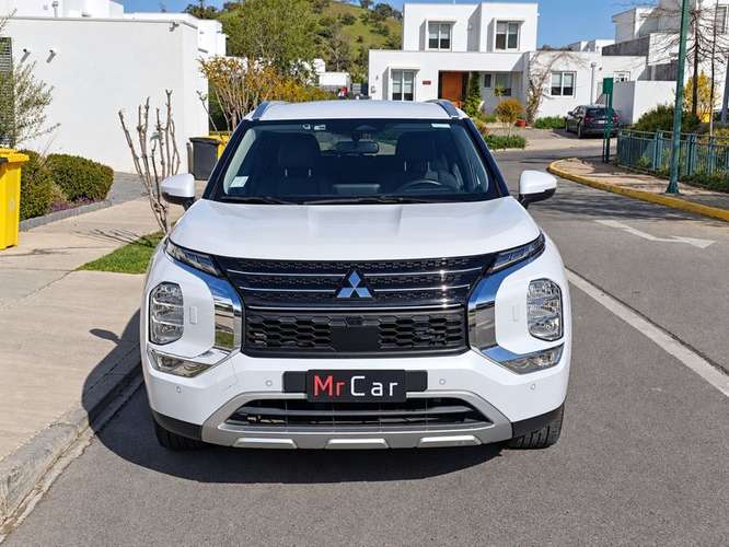 MITSUBISHI OUTLANDER 4X4 GLX - 2023 | 4892