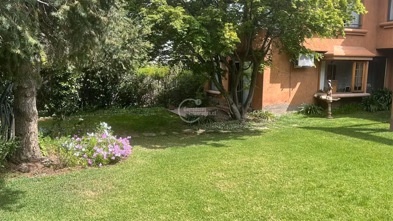 Excelente casa 5 dormitorios Golf de Manquehue/Av. El Parque - Imagen 3