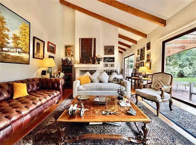 Excelente casa 5 dormitorios Golf de Manquehue/Av. El Parque - Imagen 2