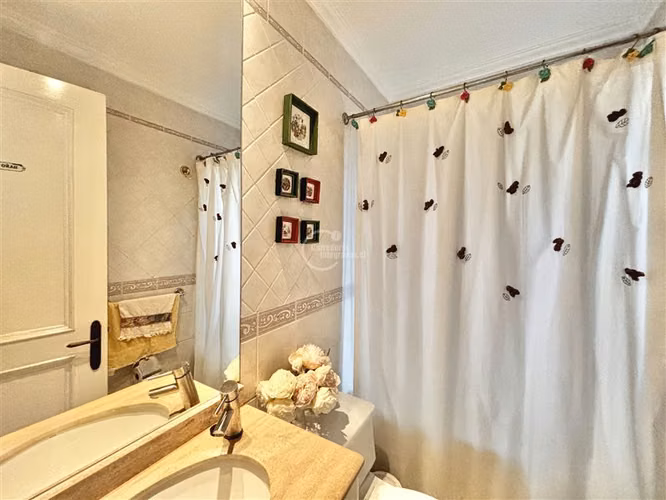 Excelente casa 5 dormitorios Golf de Manquehue/Av. El Parque - Imagen 29