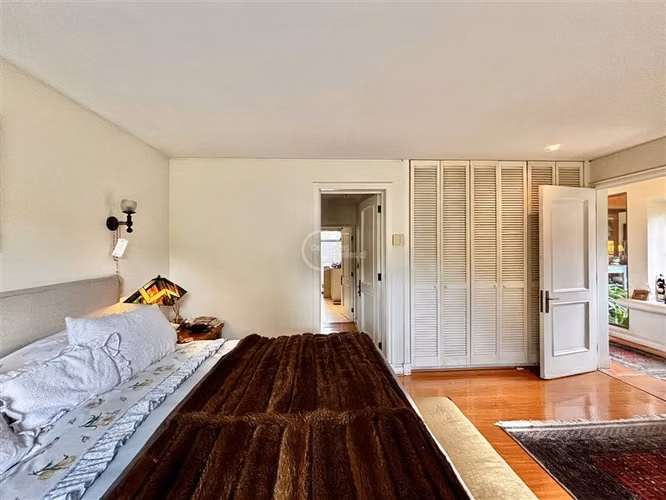 Excelente casa 5 dormitorios Golf de Manquehue/Av. El Parque - Imagen 18