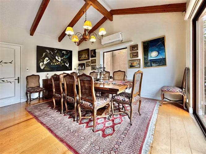 Excelente casa 5 dormitorios Golf de Manquehue/Av. El Parque - Imagen 7