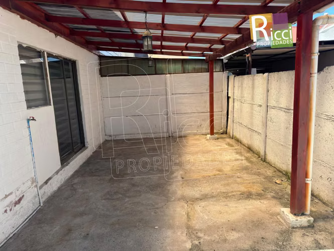Excelente casa ubicada en primera etapa de Villa Primavera