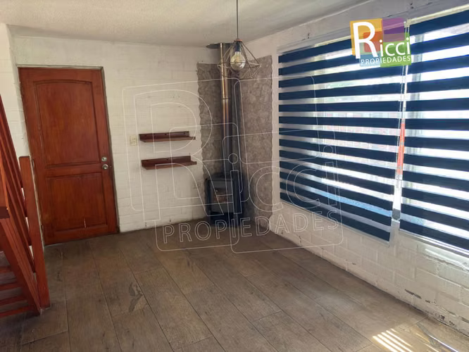 Excelente casa ubicada en primera etapa de Villa Primavera
