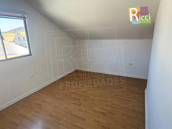 Excelente casa ubicada en primera etapa de Villa Primavera