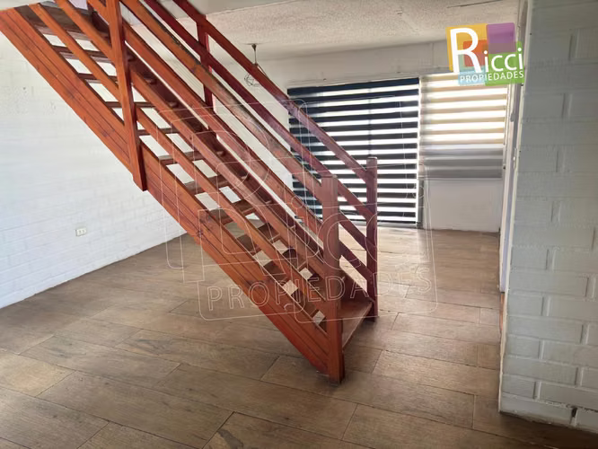 Excelente casa ubicada en primera etapa de Villa Primavera