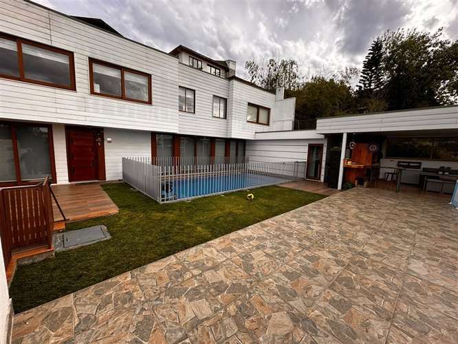 Casa en venta de 5 dormitorios en Viña del Mar